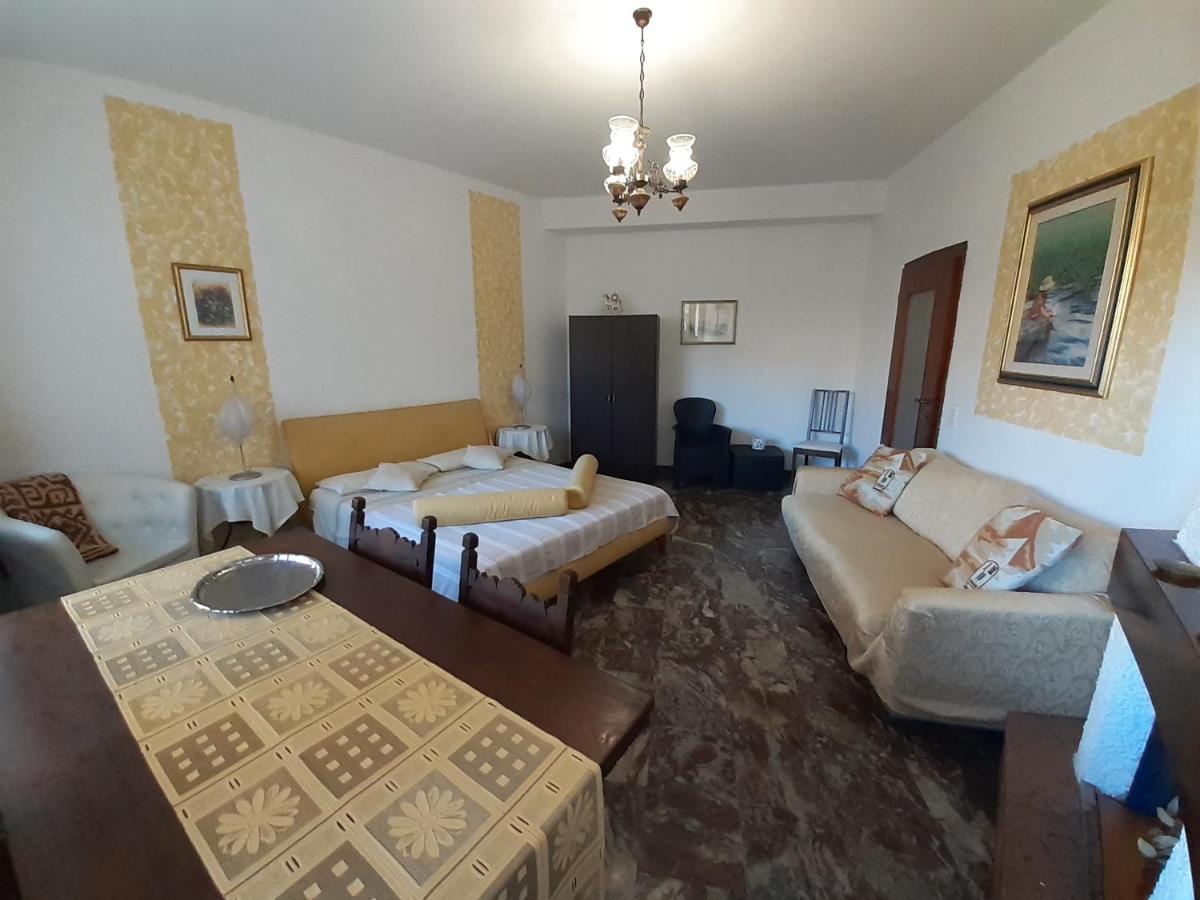 Saglia Apartments Malcesine Luaran gambar